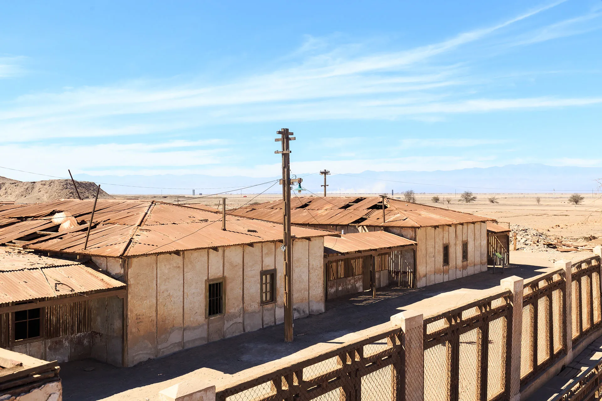 Full-day Pica oasis & nitrate towns tour